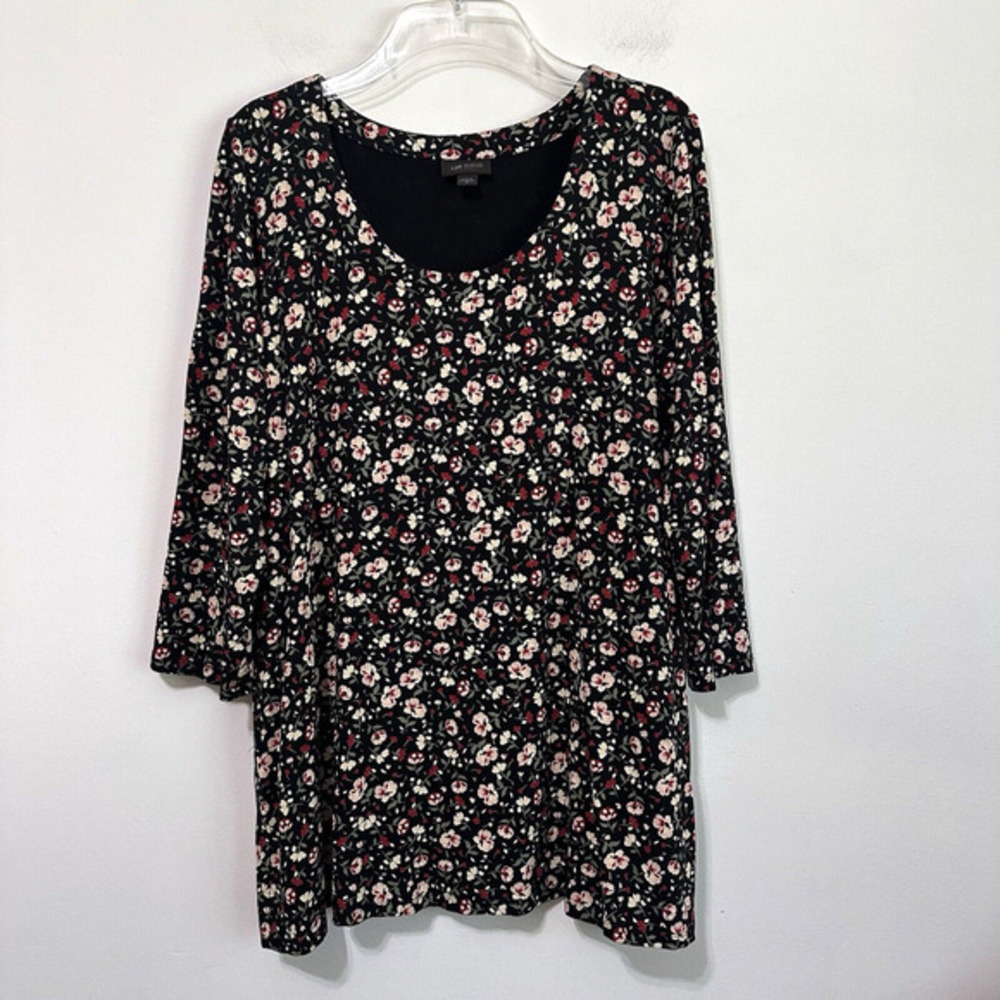 J Jill Wearever Collection Tunic M Black Floral 3/4 Sleeve Stretch Top Casual